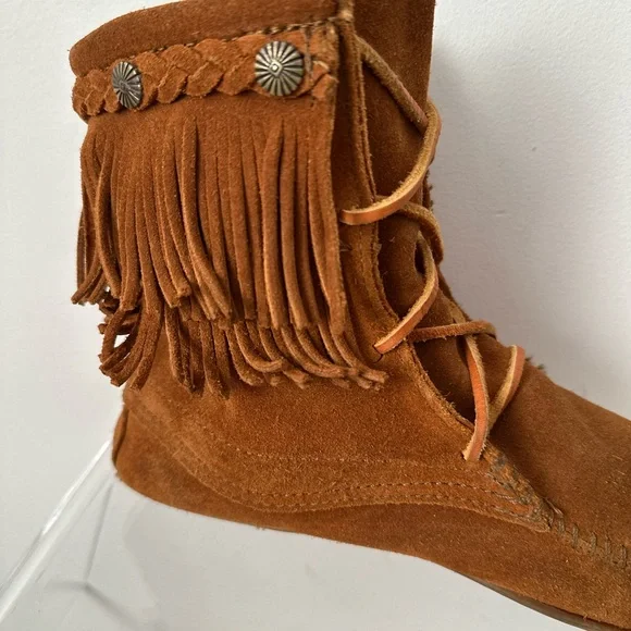 Minnetonka UO Brown Suede Ankle Moccasin Boot Size 8 Native Indian lace up shoe - Picture 7 of 12
